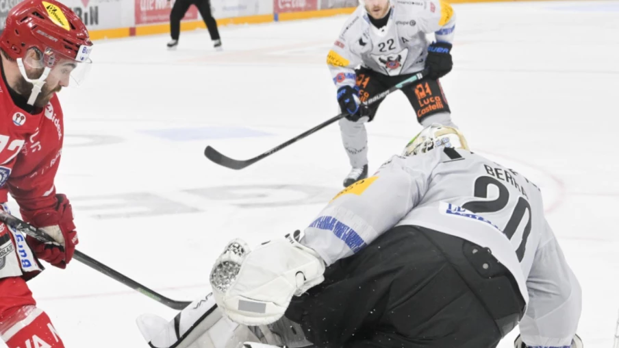Fribourg-Gottéron en péril: menés 2-0 en playoffs après Rapperswil