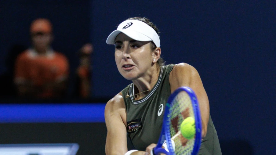 Belinda Bencic domine Amanda Anisimova 6-2, 6-2 à Miami