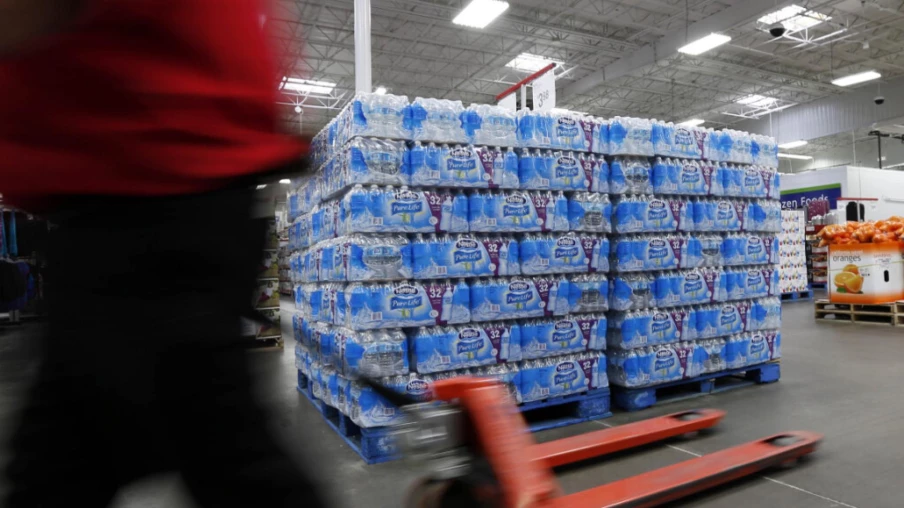 Procès Nestlé en France : microplastiques au cœur des débats