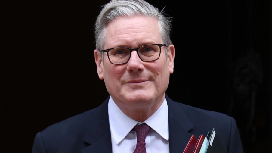 Londres autorise la saisie de navires russes sanctionnés en Manche