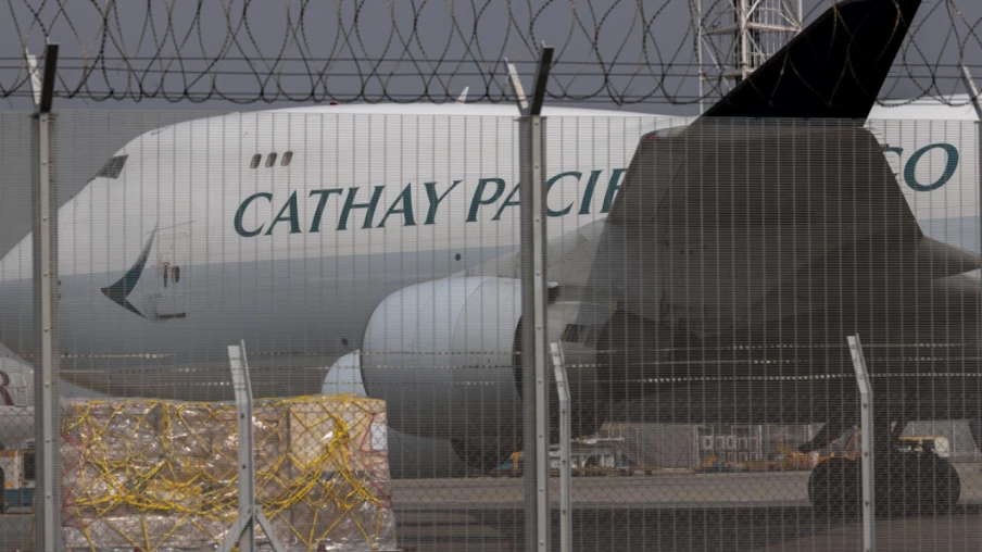 Cathay Pacific hausse la surtaxe carburant de 34% sur tous ses vols