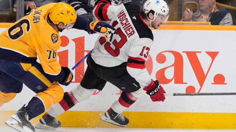 Les Devils arrêtent la série de Nashville grâce au doublé d'Hischier