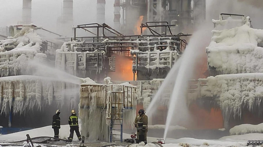 Russie : port d'Oust-Louga et une école endommagés par des drones