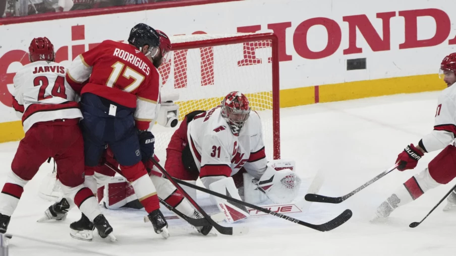 Carolina garde espoir face au champion