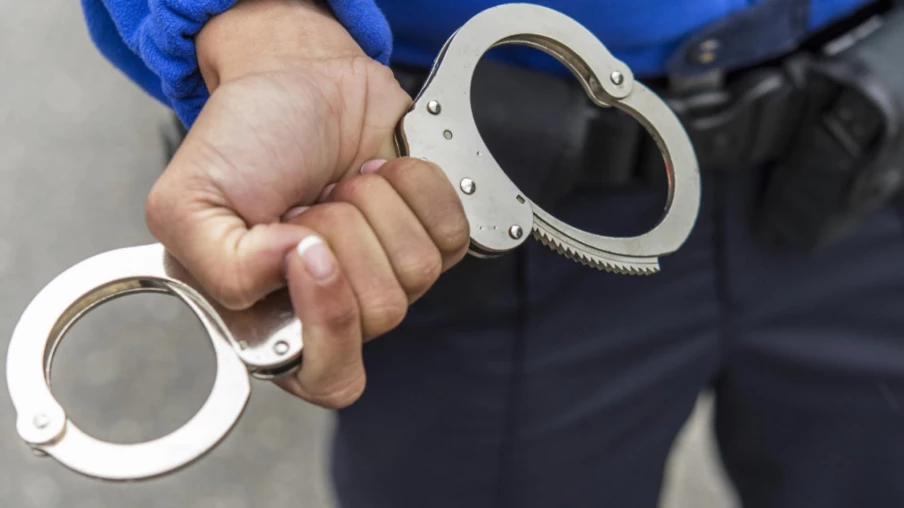 Voleur multirécidiviste présumé arrêté à Dirlaret lié à cinq vols