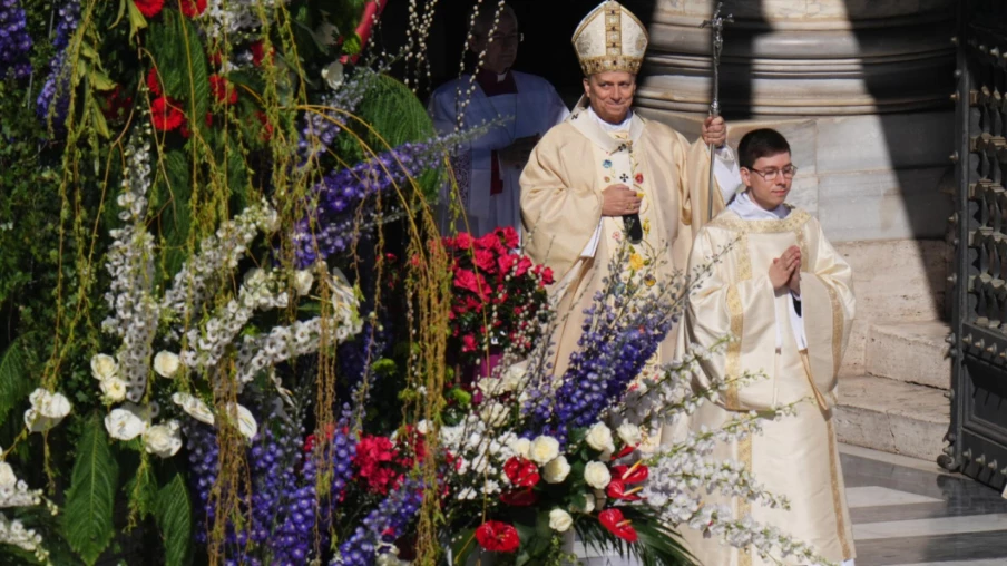 Place Saint-Pierre : Léon XIV célèbre Pâques pour la première fois