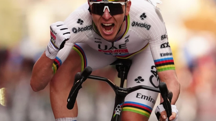 Pogacar remporte le Tour des Flandes : 3e victoire et 12e monument