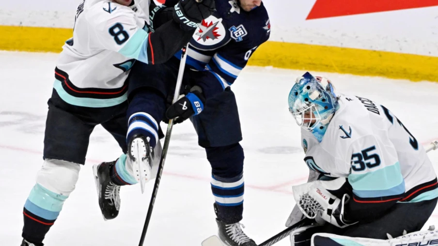 Nino Niederreiter de retour : victoire 6-2 des Jets face au Kraken