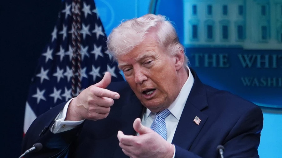 Trump repousse de deux semaines sa menace d'attaquer l'Iran