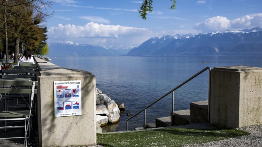 Baignade à Ouchy: nouvelle plateforme et ascenseur hydraulique