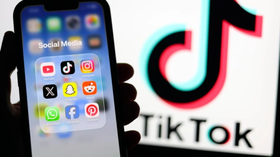 La Grèce interdit les réseaux sociaux aux moins de 15 ans dès 2027