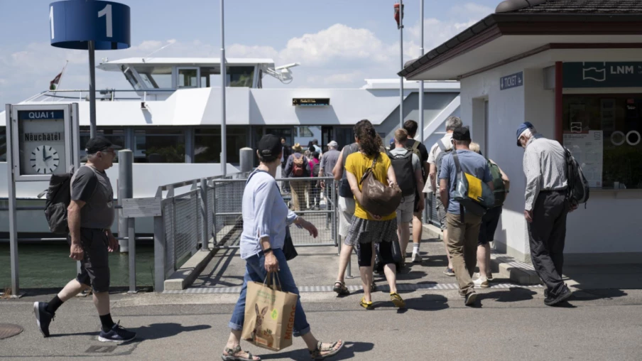 La LNM loue un bateau à Bienne pour assurer le début de saison