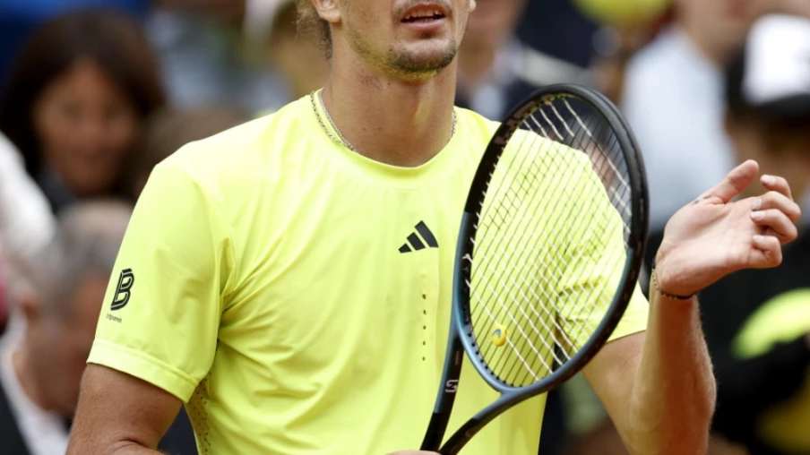 Ca passe pour Zverev, Medvedev prend déjà la porte