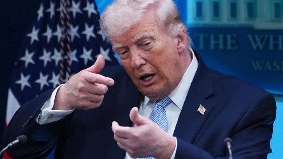 Trump fustige des figures de l'ultra-droite contre la guerre en Iran