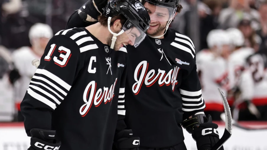 Nico Hischier porte les Devils : 3 points et but en prolongation