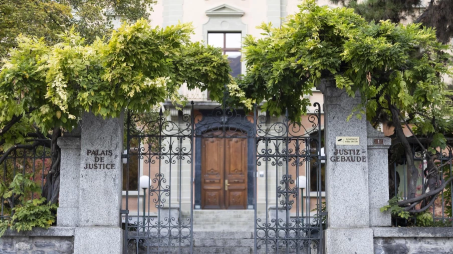 Procès pour tentative d'assassinat ajourné faute d'interprète en dari