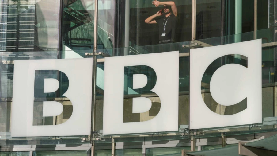 La BBC va supprimer jusqu'à 2 000 emplois, près de 10 % des effectifs