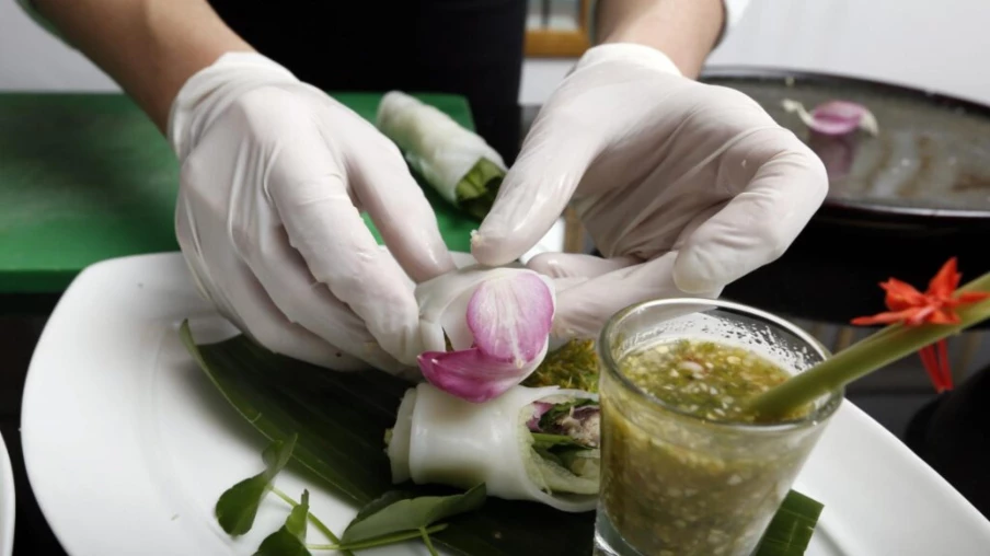 Jean Imbert évincé du Plaza Athénée pour violences conjugales