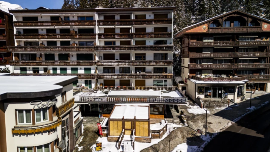 Drame de Crans-Montana : quatre inculpations de plus, treize au total