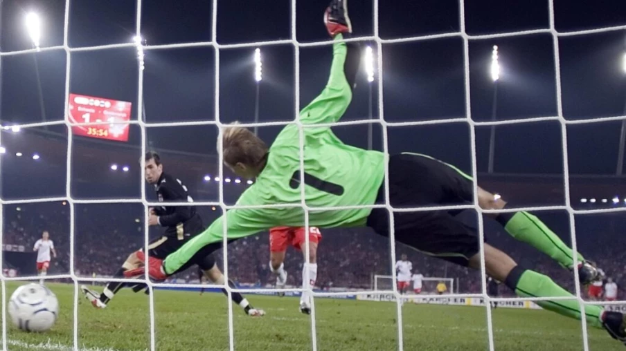 Ancien gardien Alexander Manninger tué par un train à Salzbourg