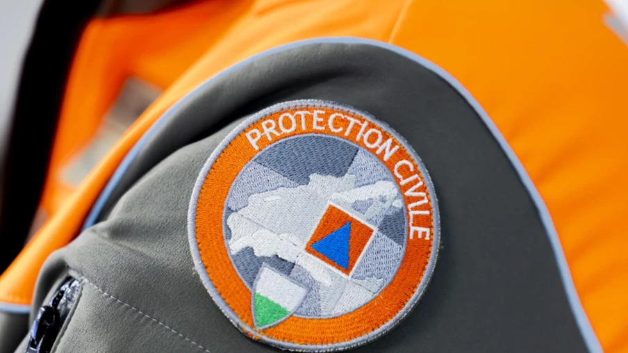 Comité interpartis veut restreindre le service civil aux objecteurs