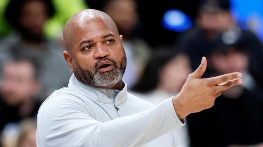 J.B. Bickerstaff (Pistons) élu entraîneur de l'année par la NBCA