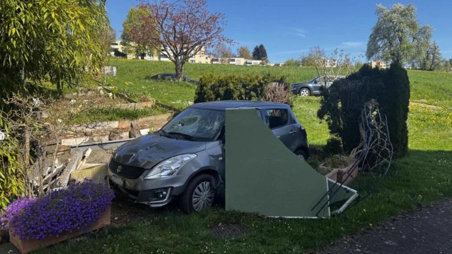 Saint-Gall : automobiliste de 79 ans percute une table de ping-pong