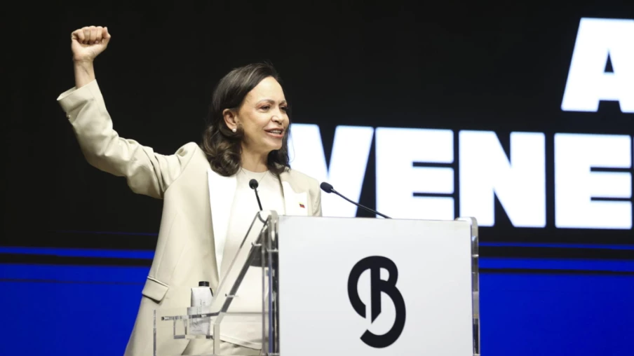 Machado ne regrette pas d'avoir offert son prix Nobel à Trump