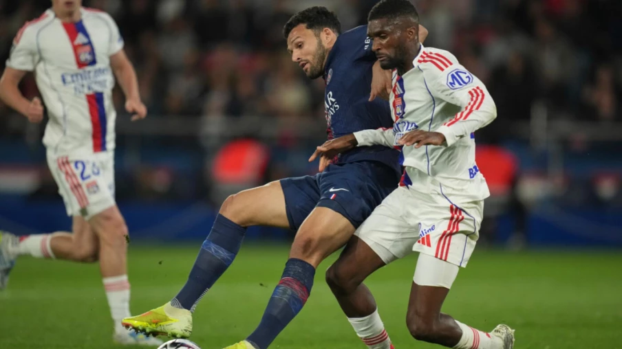 PSG battu 2-1 par Lyon au Parc : rate l'occasion de prendre le large