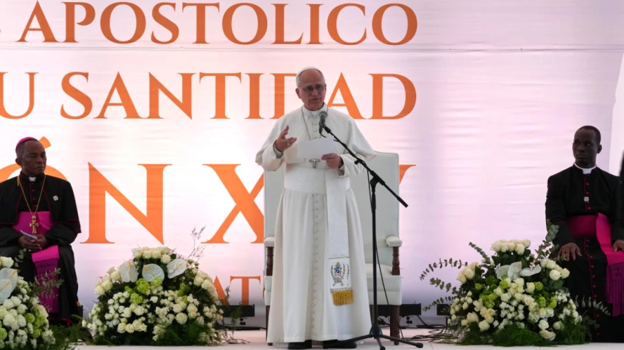 Le pape en Guinée équatoriale : appel au droit et à la justice