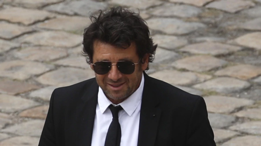 Des artistes lancent une pétition pour annuler la tournée de Patrick Bruel