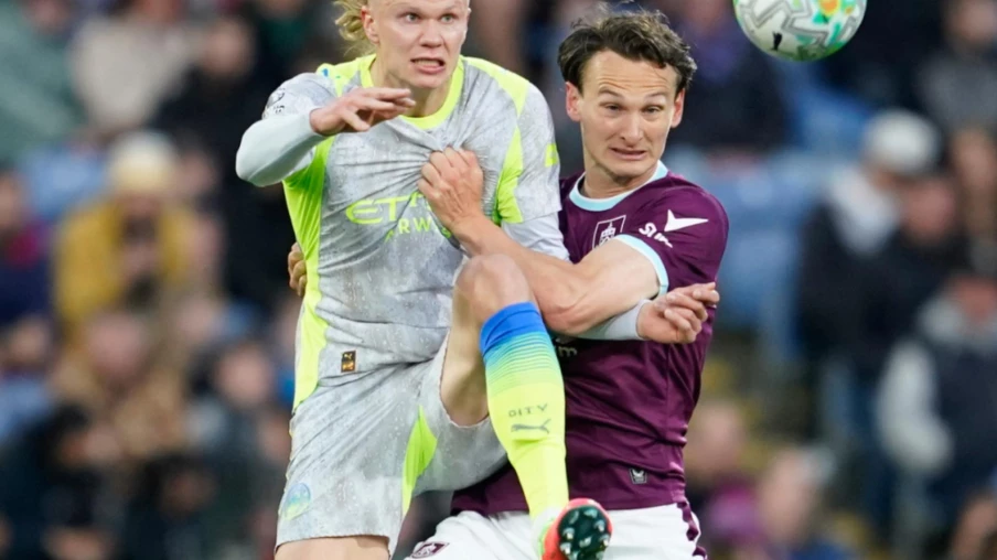 Haaland permet à Manchester City de dépasser Arsenal en Premier League