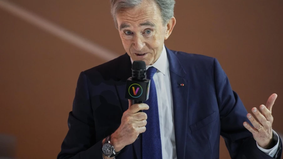 LVMH : Arnault veut reparler de sa succession dans 7-8 ans