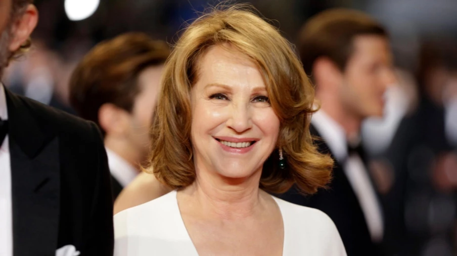 Le monde du cinéma rend un ultime hommage à Nathalie Baye à Paris