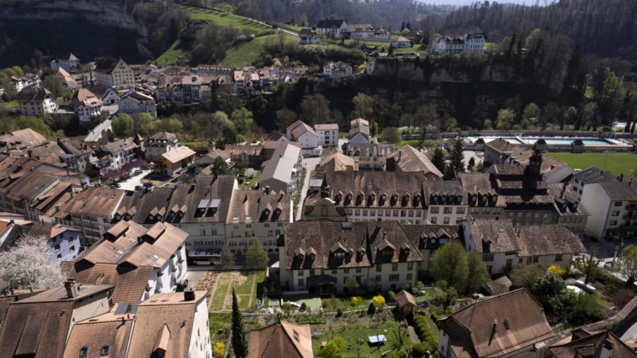 Le Port de Fribourg : 13e saison d'été en Basse-Ville (7 mai–13 sept)