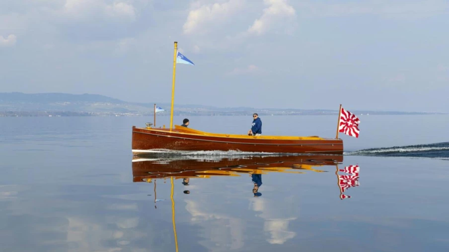 Promenades sur le Léman à bord du canot historique Gilliatt, Nyon