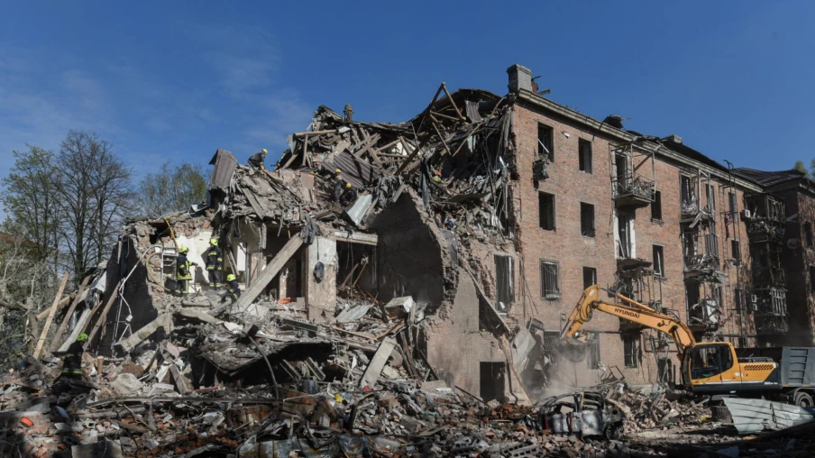 Frappes russes à Dnipro : 5 morts, 34 blessés, appel aux sanctions