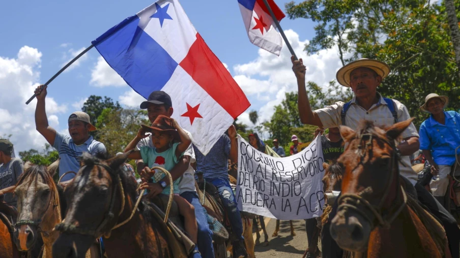 Panama : agriculteurs manifestent contre le barrage du Río Indio