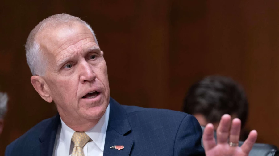 Fed : le sénateur Thom Tillis soutient la nomination de Kevin Warsh