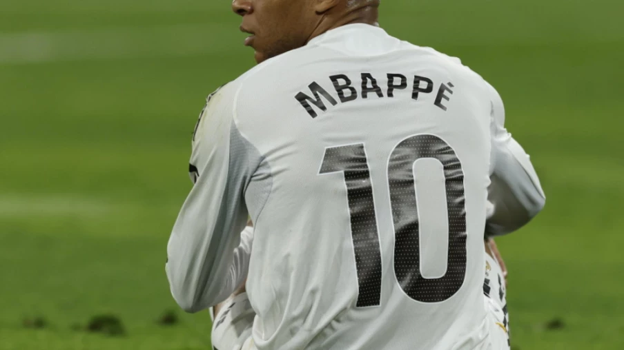 Le Real Madrid confirme la blessure de Mbappé à la cuisse gauche