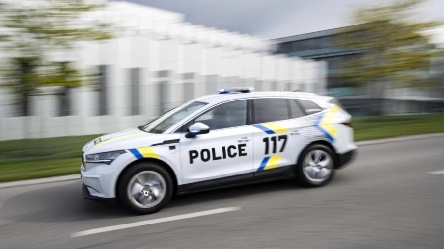 Quatre voitures de luxe volées lors de deux cambriolages à Morat