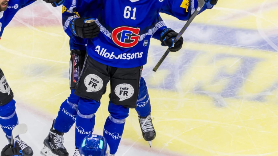 Fribourg-Gottéron arrache le septième match à Davos en prolongation