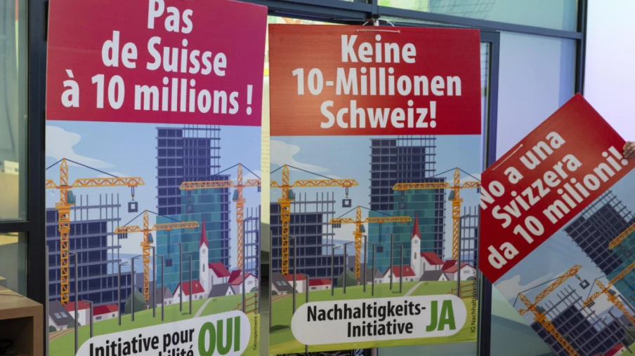 Sondage : 52 % pour l'initiative UDC pas de Suisse à 10 millions