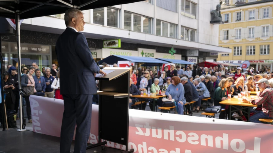 Beat Jans met en garde contre 'Pas de Suisse à 10 millions'