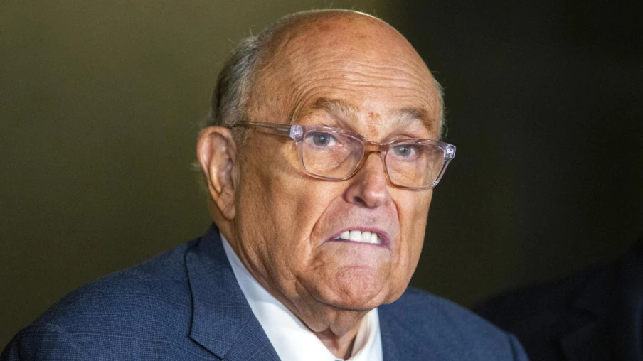 Rudy Giuliani, ancien maire de New York, hospitalisé en état critique