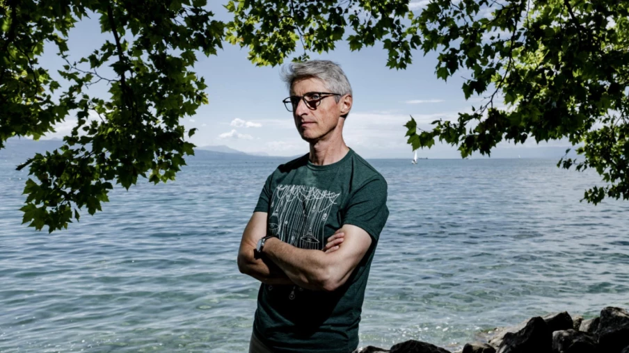 Venise : Aragno signe une installation immersive inspirée de Godard