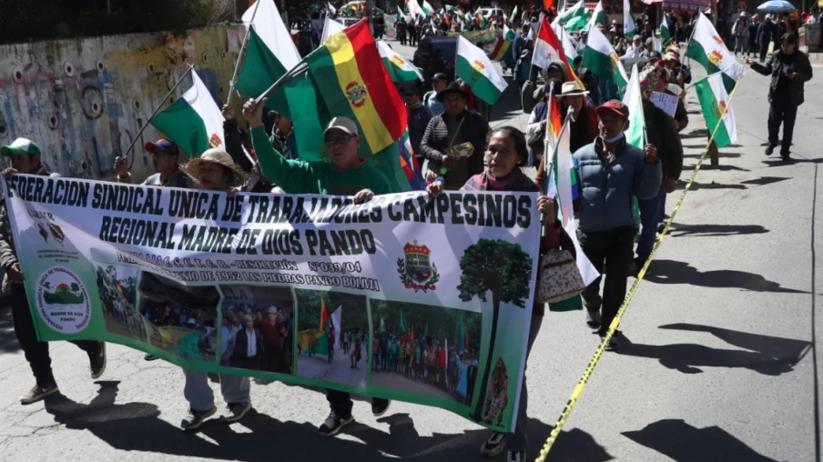 Bolivie: des indigènes d'Amazonie à La Paz contre une loi foncière
