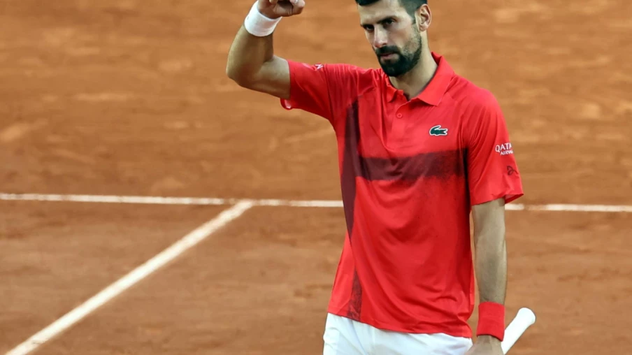 Roland-Garros : Djokovic bat Moutet en trois sets et atteint un record au 3e tour