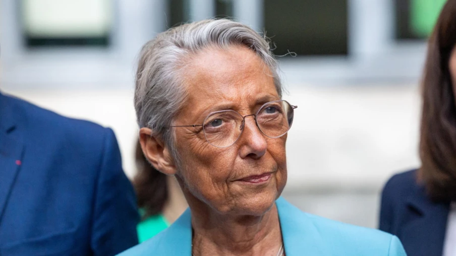 Elisabeth Borne quitte la direction de Renaissance et reste adhérente