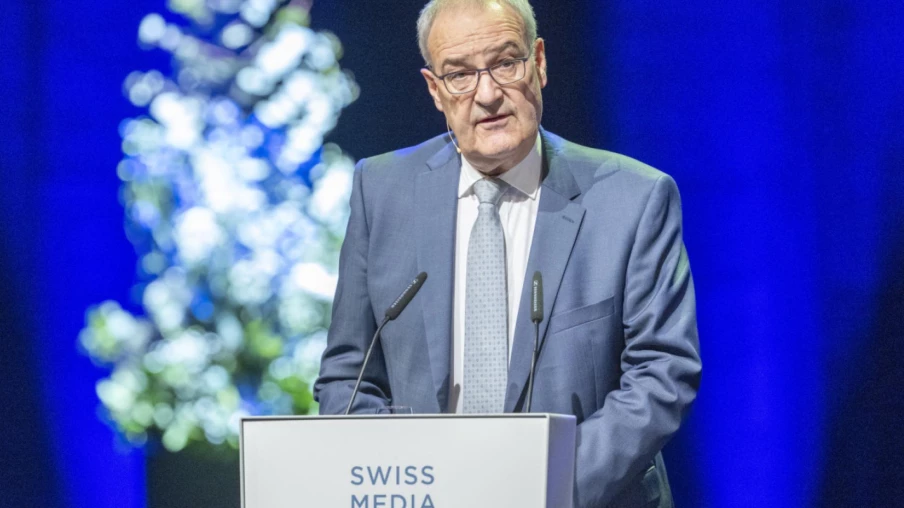 Guy Parmelin appelle les médias à une utilisation intelligente de l'IA